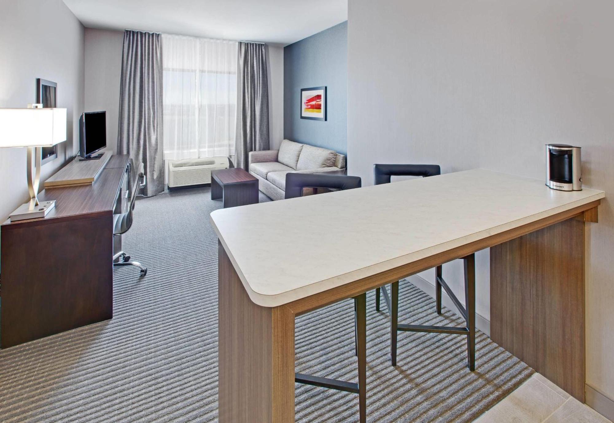 5 Smart Family Hotels Near San Angelo State Park