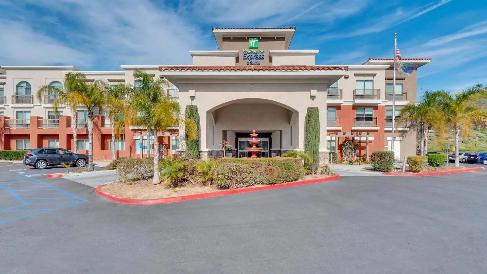 4 Holiday Inn Express Hotels in Southern California Worth Booking
