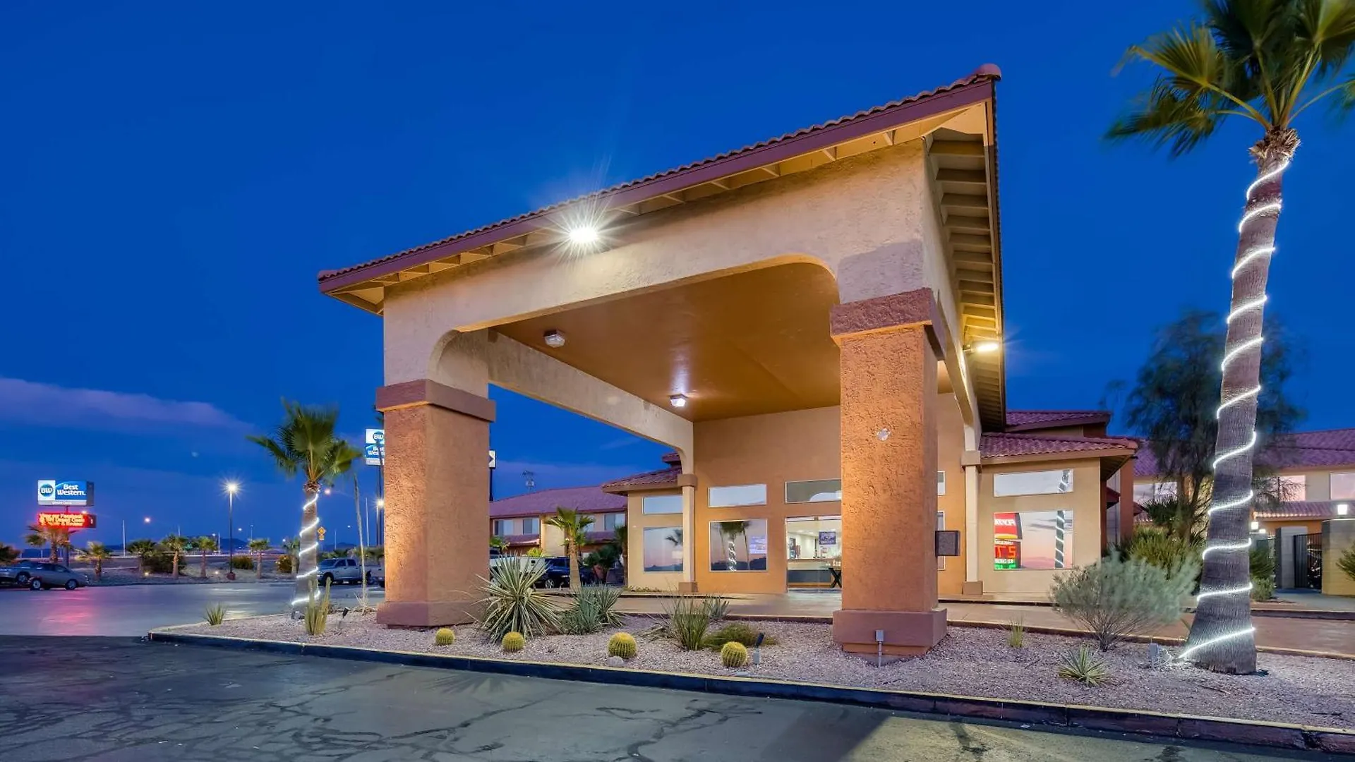 15 Best Western Hotels in the United States That Deliver