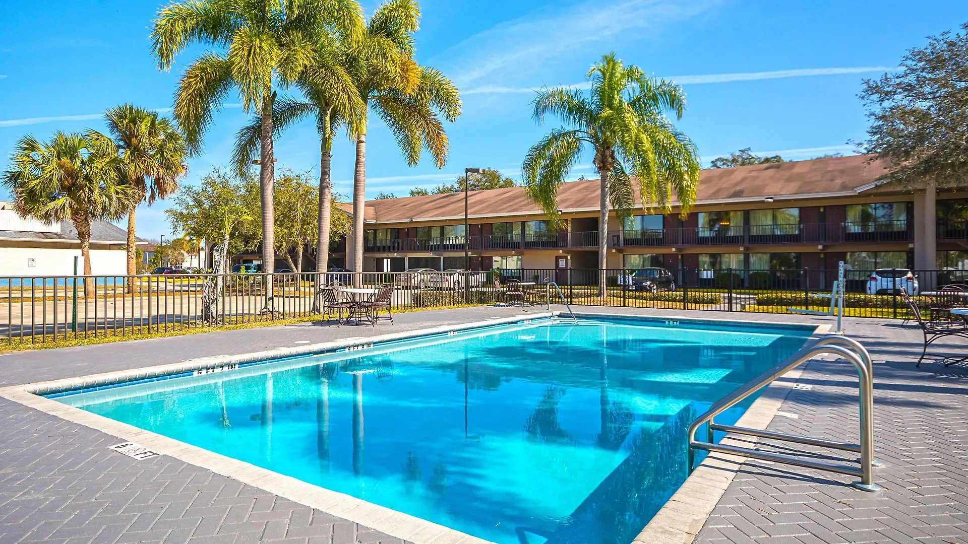 Where to Stay Near Melbourne Recreation Dept: 6 Budget Hotels