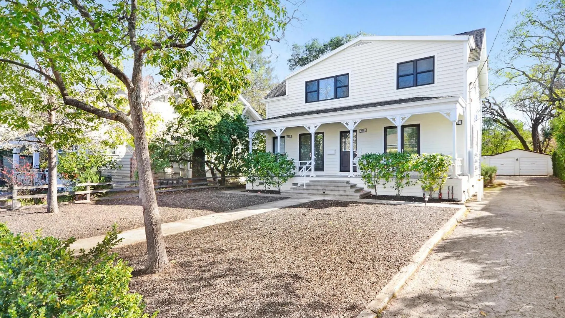 Where to Stay in California & Nevada: 9 Best Holiday Homes